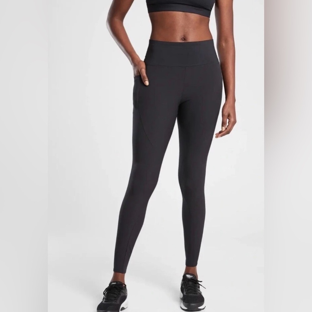 Athleta Black Quest Hybrid Tight Size 0 NWT
